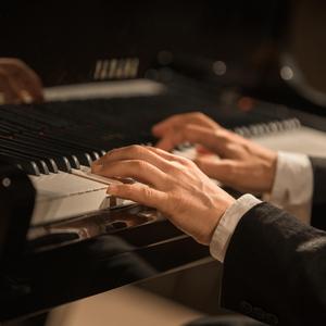 熟妇局长的淫态
